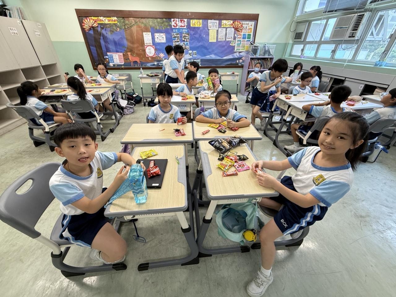 素食茶聚（全校）：素心滿溢，萬物歡喜。